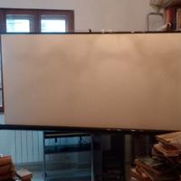 Schermo con piede sopar 180 x 100 e diaproiettore