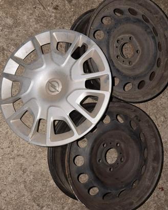 Cerchi in ferro R16 con borchie per Opel Grandland