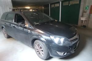 Opel Astra sw 1.7 Diesel 110CV anno 2010