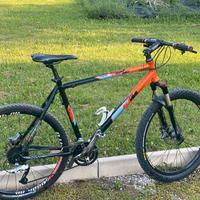 Bicicletta ktm mountain bike