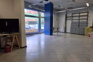 Immobile di 192 m² con 1 locale a Sesto San Giovan