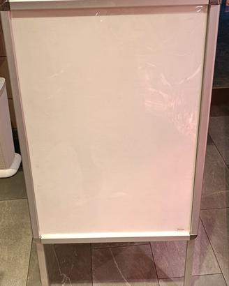Cavalletto pubblicitario porta poster