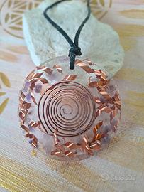 ciondolo orgonite ametista