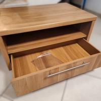 Comodino porta TV con ruote