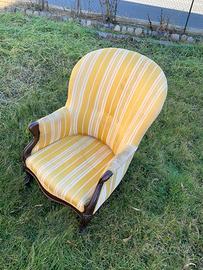 POLTRONCINA 800 IN MOGANO