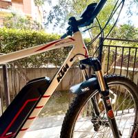 Bici BOSCH elettrica Ebike Ktm macina action 27,5