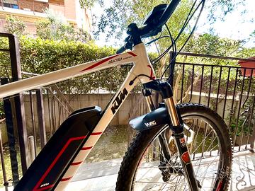 Bici BOSCH elettrica Ebike Ktm macina action 27,5