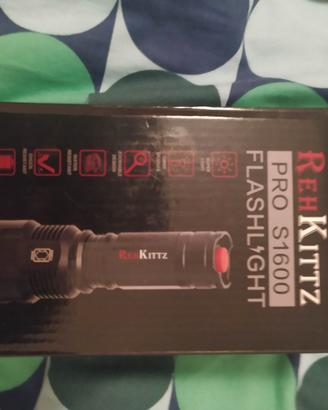 torcia a batteria rehkittz pros1600