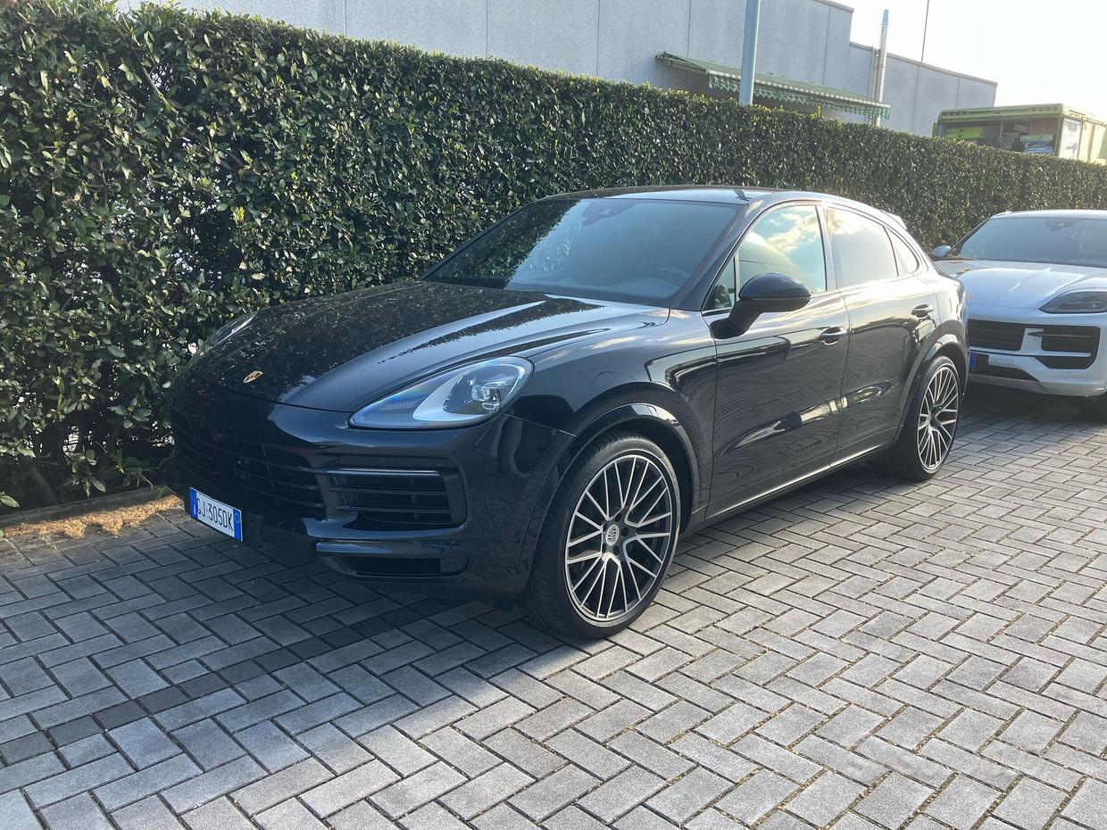 PORSCHE Cayenne Coupé