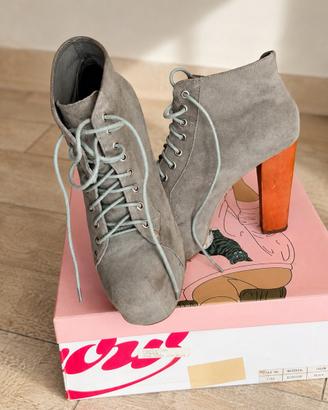 Lita Jeffrey Campbell