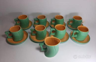 8 tazze di caffè in ceramica