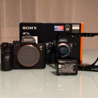 Sony A7 III + Accessori