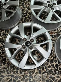 Cerchi in lega Renault Captur 15’’ ORIGINALI