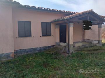Villetta con terreno tra Bolsena e Orvieto