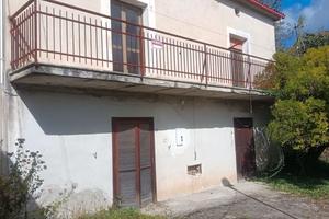 Casa indipendente - Persico (Martirano - CZ)