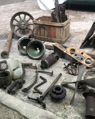 Numerosi ricambi per fiat 503 / 509