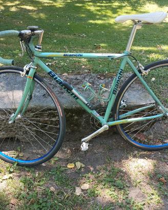 Bici da corsa Bianchi vintage (anni 90)