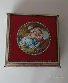 Scatola di latta vintage con velluto rosso 