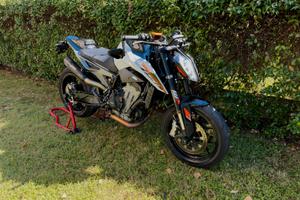 Ktm Duke 790 “A2”
