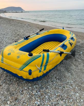 Gommone gonfiabile Atlantic 305 – completo di remi