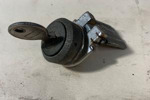 Serratura Bloccasterzo Vespa VNB VBB