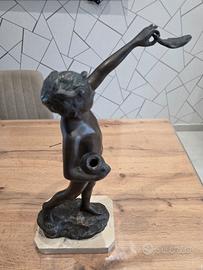 statua in bronzo firmata de martino