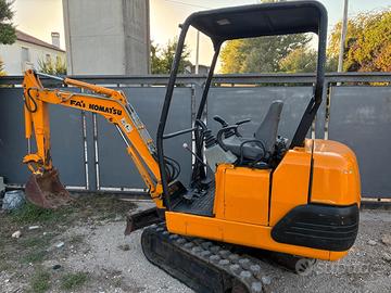 escavatore Komatsu