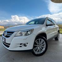 Volkswagen Tiguan 2.0 TDI DPF 4MOTION DSG Sport & 