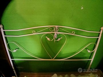 Testiera del letto " Da ritirare"