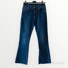 jeans a zampa