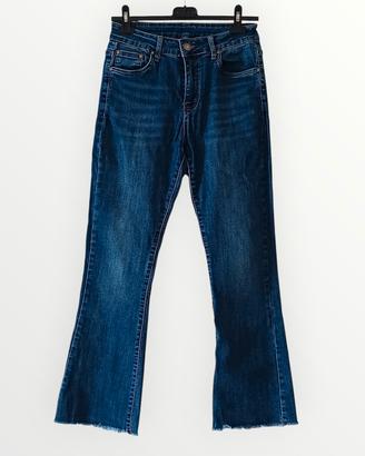 jeans a zampa