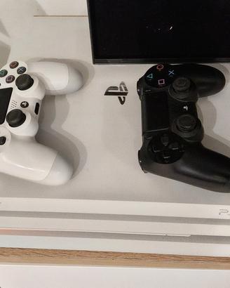 PS4 PRO White Edition