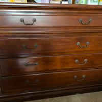 Cassettone vintage marrone