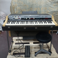 Organo vintage Farfisa