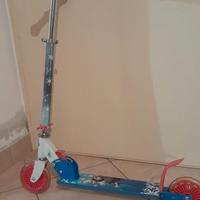 Monopattino di Frozen 