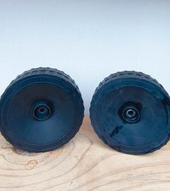 Coppia ruote universali in plastica Come nuove