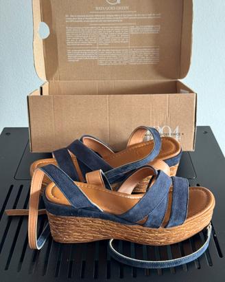 Sandali zeppa Bata in vera pelle blu/camoscio