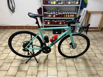 Bianchi sprint 105 di2