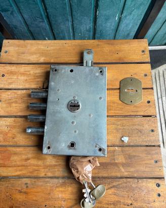 Serratura di sicurezza Mottura per porta blindata