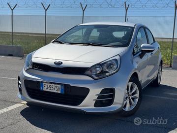 KIA RIO 1.2 BENZINA NEO PATENTATI 2017 12MESI DI G
