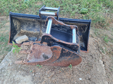 Escavatore, miniescavatore