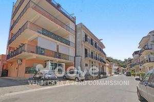 Appartamento di 85 m² con 3 locali e posto auto a 
