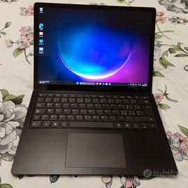 Surface Laptop 5,i7-12gen,SSD 250g,RAM 16g,13.5”2k