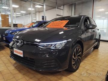 VOLKSWAGEN Golf 1.0 eTSI EVO Life MHEV 17"