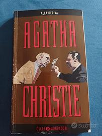 Libro Alla deriva di Agatha Cristhie