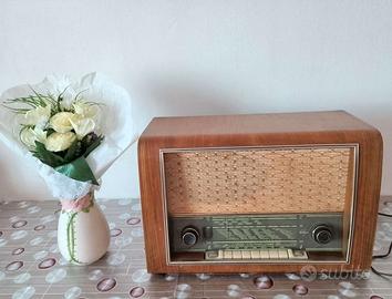 RADIO VINTAGE SONDYNA E 5715