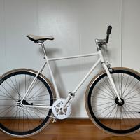 Bici a scatto fisso