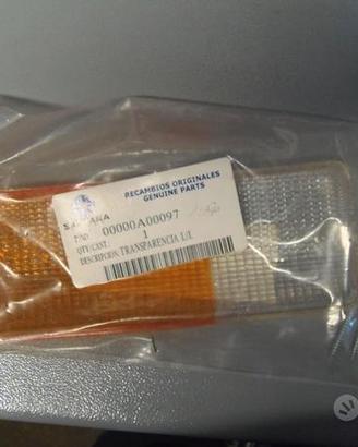 00000A00097 lente Suzuki Jimny