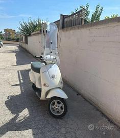 Vespa 50 et2