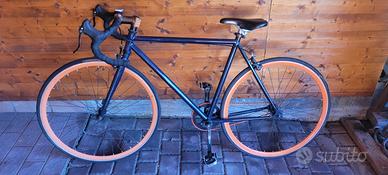 Bicicletta a scatto fisso